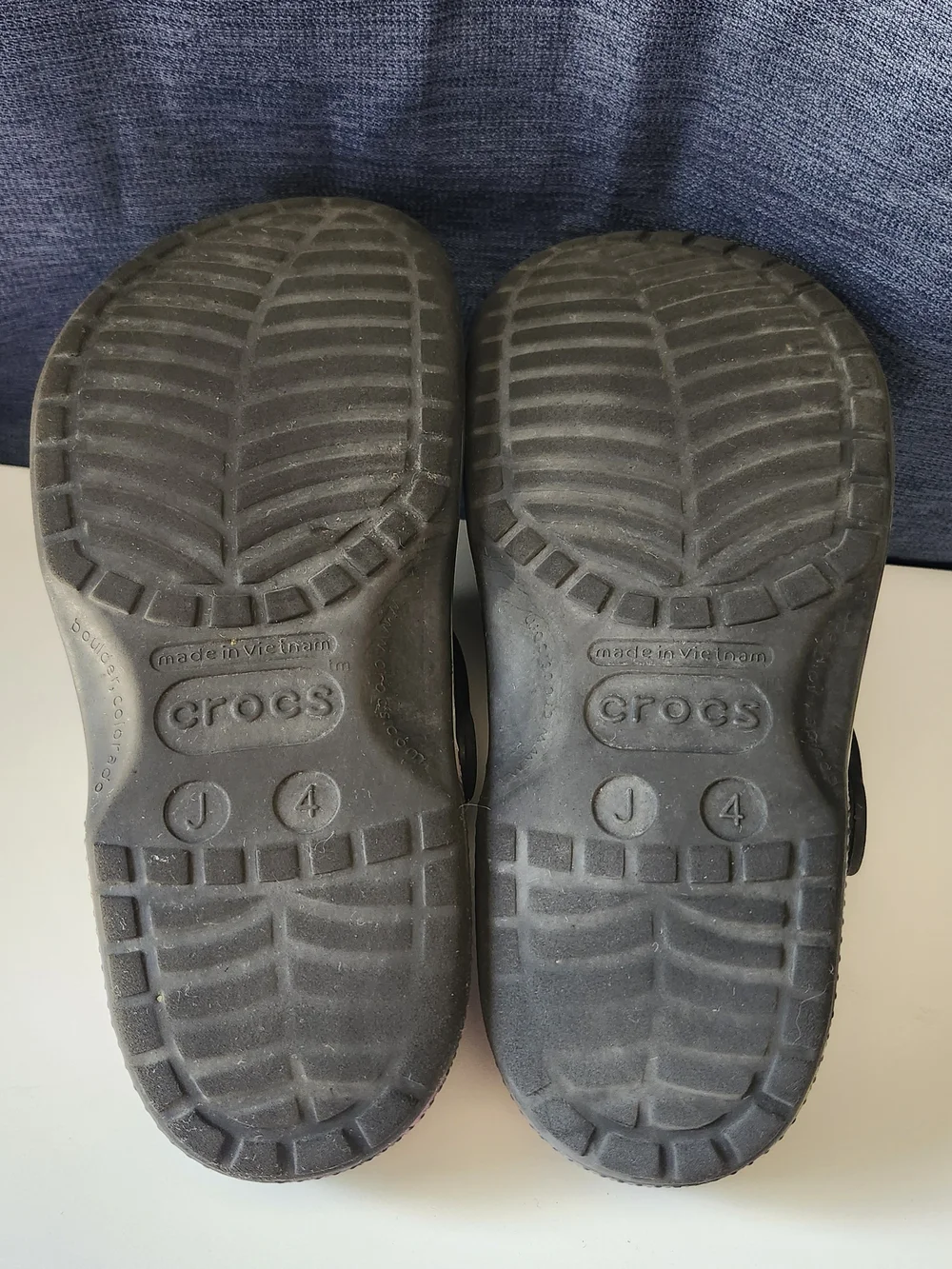 Crocs Classic Solarized Clogs Black Multi Rainbow Heat Map Youth Size J4 Youth